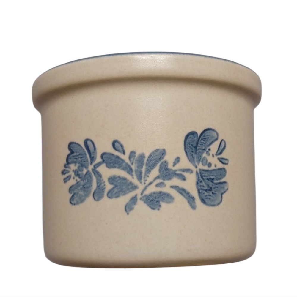 Pfaltzgraff Ramekin Yorktowne Pattern Stoneware Blue Vintage 70s 80s Vintage